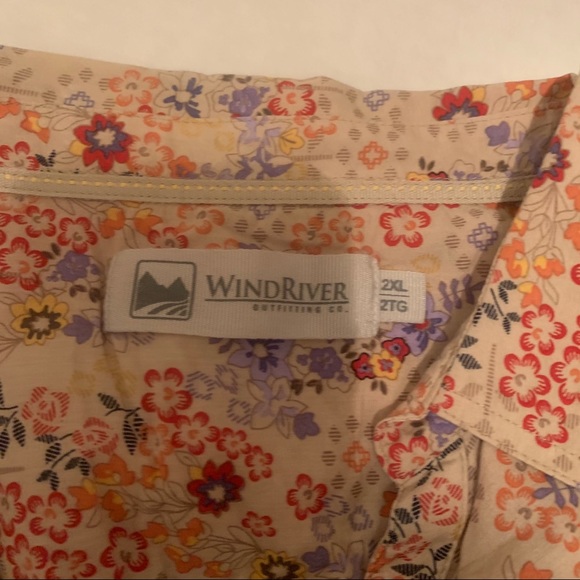 WindRiver Sleeveless Floral Top - Picture 9 of 10